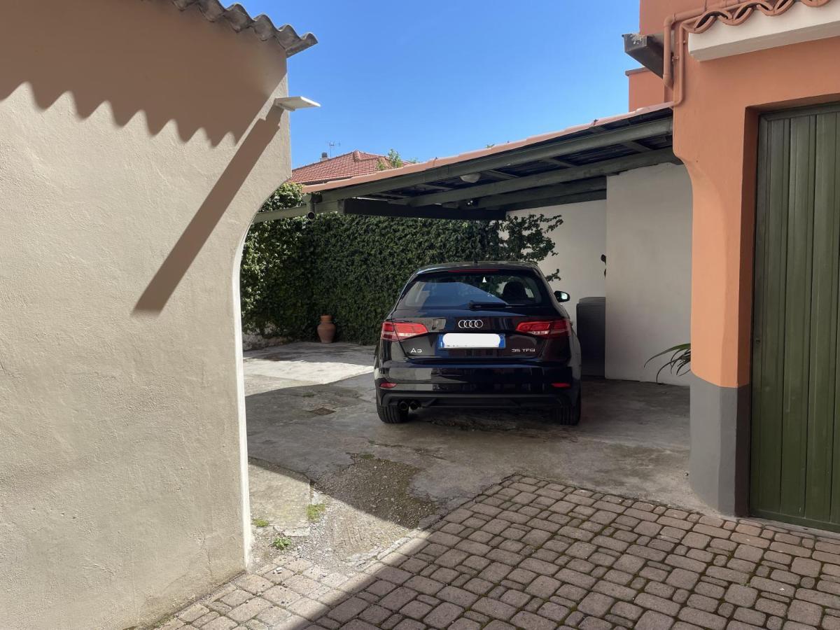 Villa Eugenia - Luxury Flat With Parking Space Bordighera Esterno foto