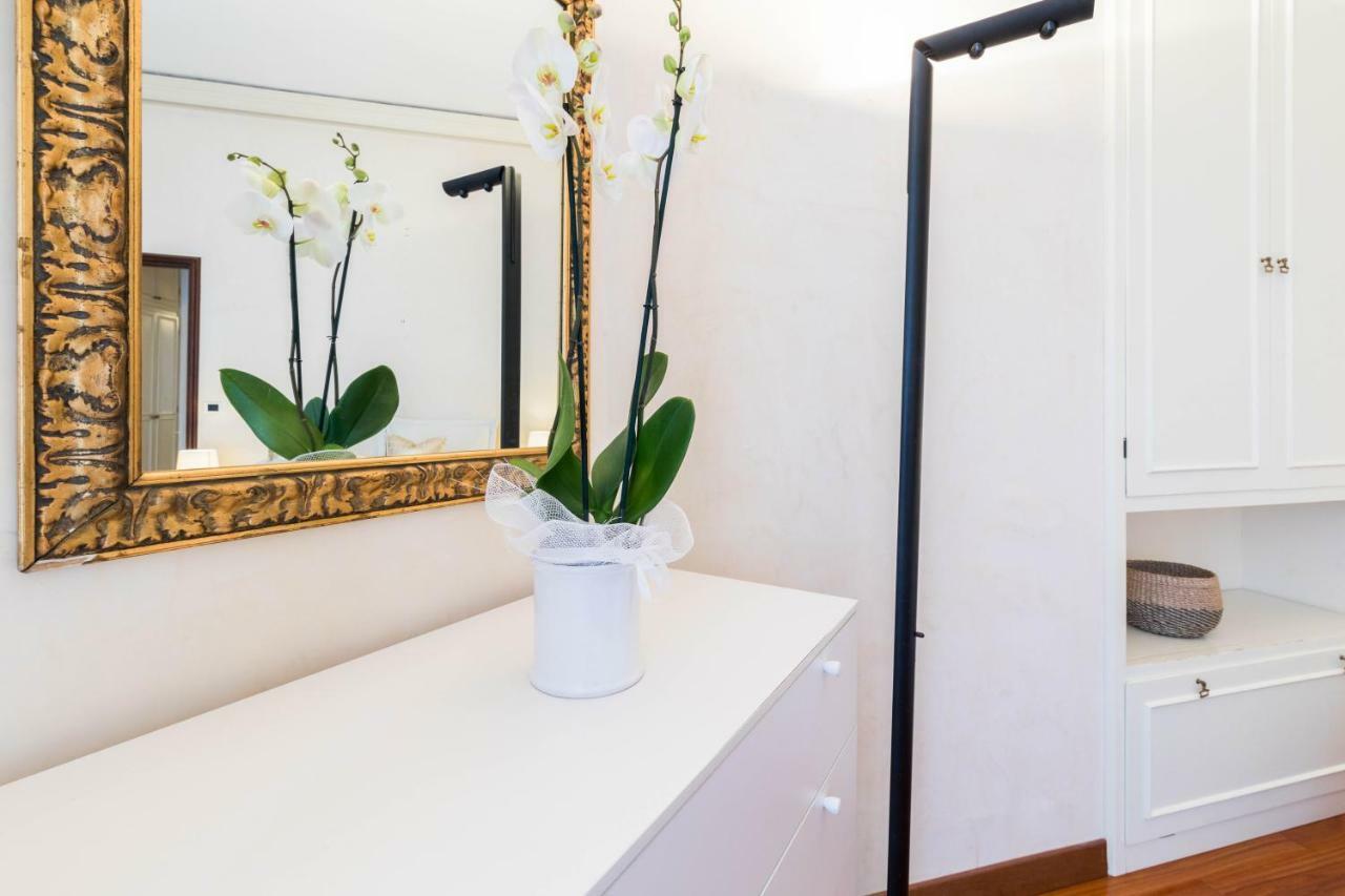 Villa Eugenia - Luxury Flat With Parking Space Bordighera Esterno foto